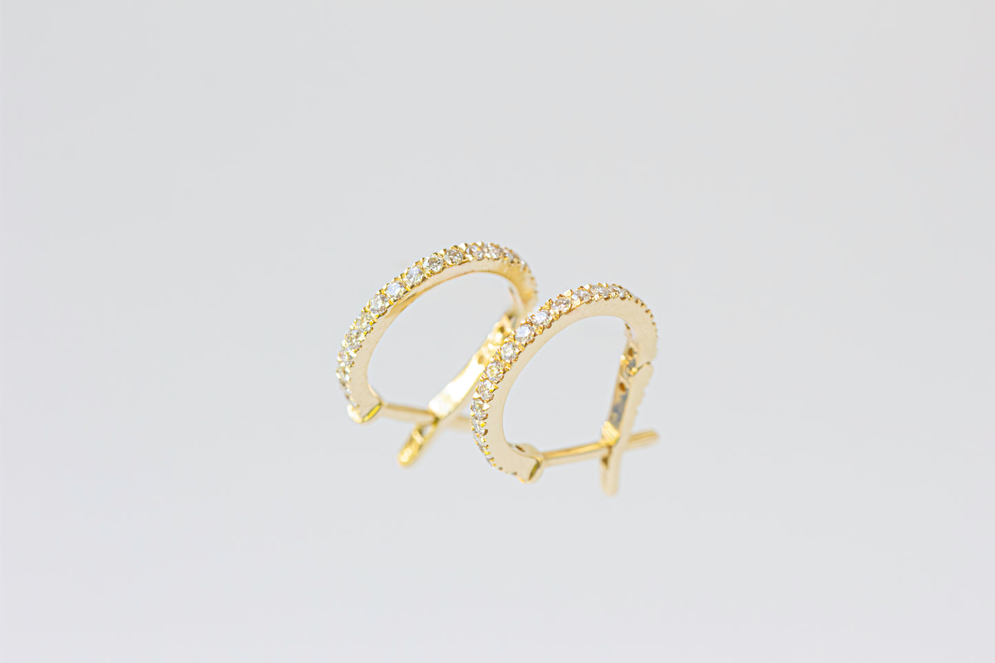 Arracadas con diamantes oro amarillo 18k